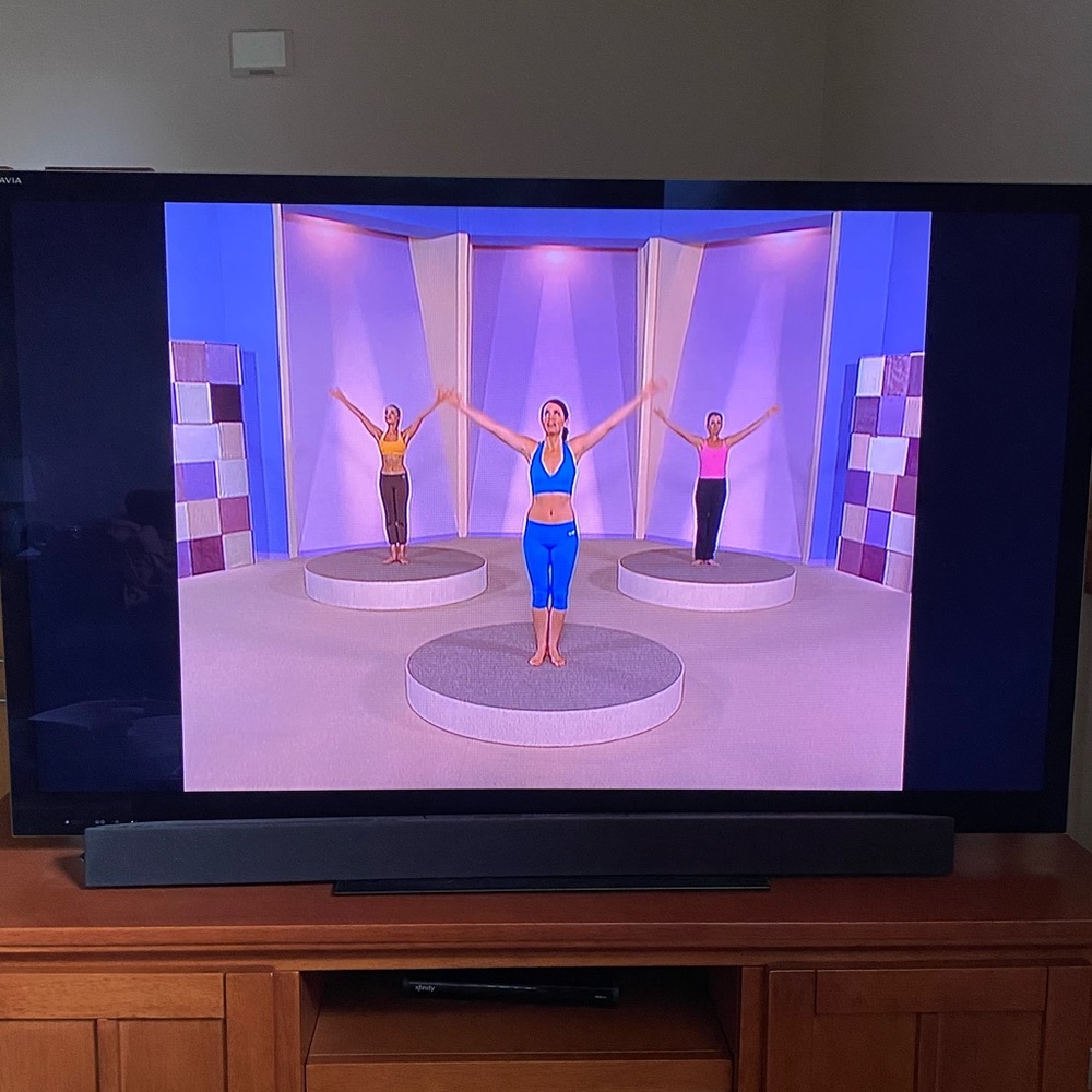 Workout DVD Bundle - Picture 6 of 10